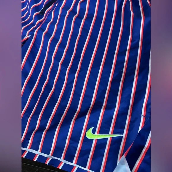 Men’s Nike Shorts XL - Picture 4 of 4